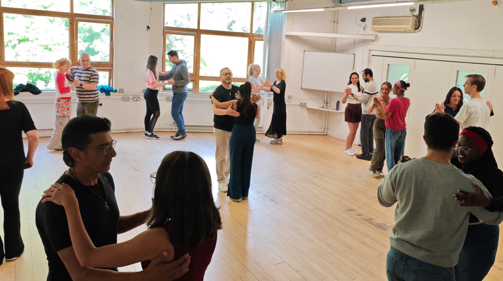 Beginners salsa & bachata class at Bailarte, Newington, Edinburgh